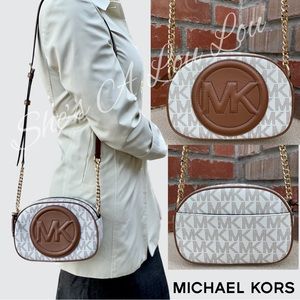 🆕MICHAEL KORS Brynn Small Logo and Faux Leather Crossbody Bag